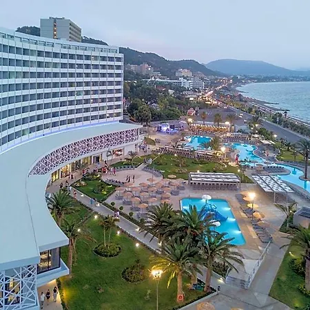 Akti Imperial Deluxe & Dolce By Wyndham 5* Ixiá