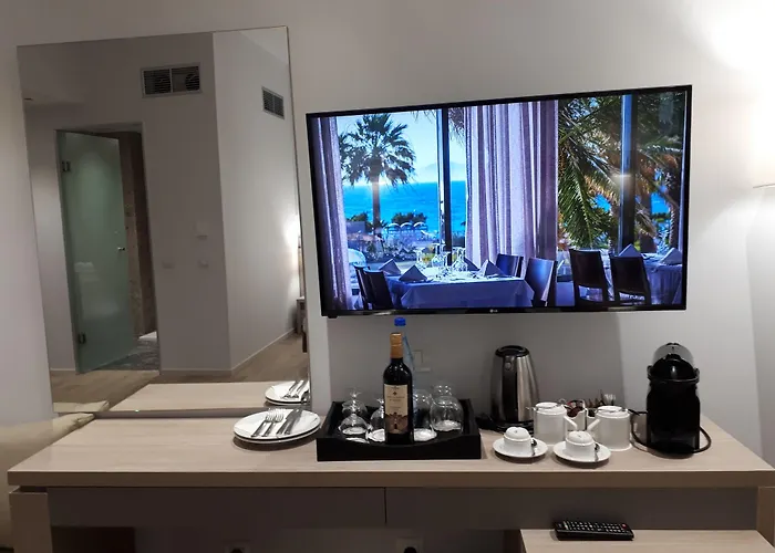 Akti Imperial Deluxe & Dolce By Wyndham Ixia (Rhodes)