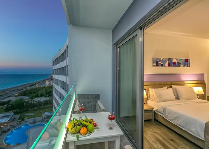 Akti Imperial Deluxe & Dolce By Wyndham Otel