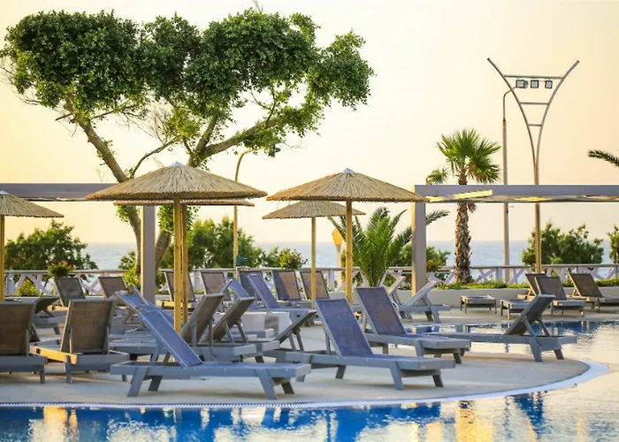 Akti Imperial Deluxe & Dolce By Wyndham Otel Ixia (Rhodes)